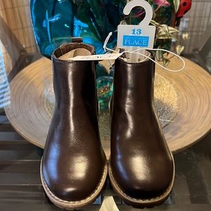 Boys size 13 brown in color Children’s Place dress boots